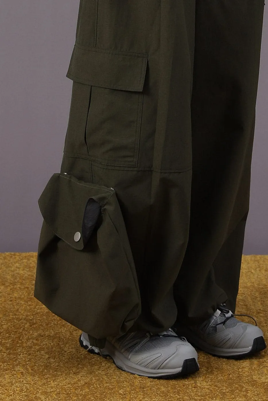 Detachable Pockets Wide-Leg Cargo Pants