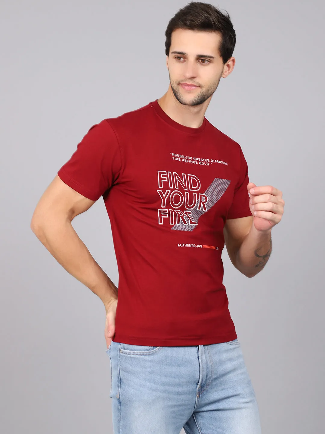 Men's Maroon  Round neck Half Sleeve T-Shirt with Typographic print