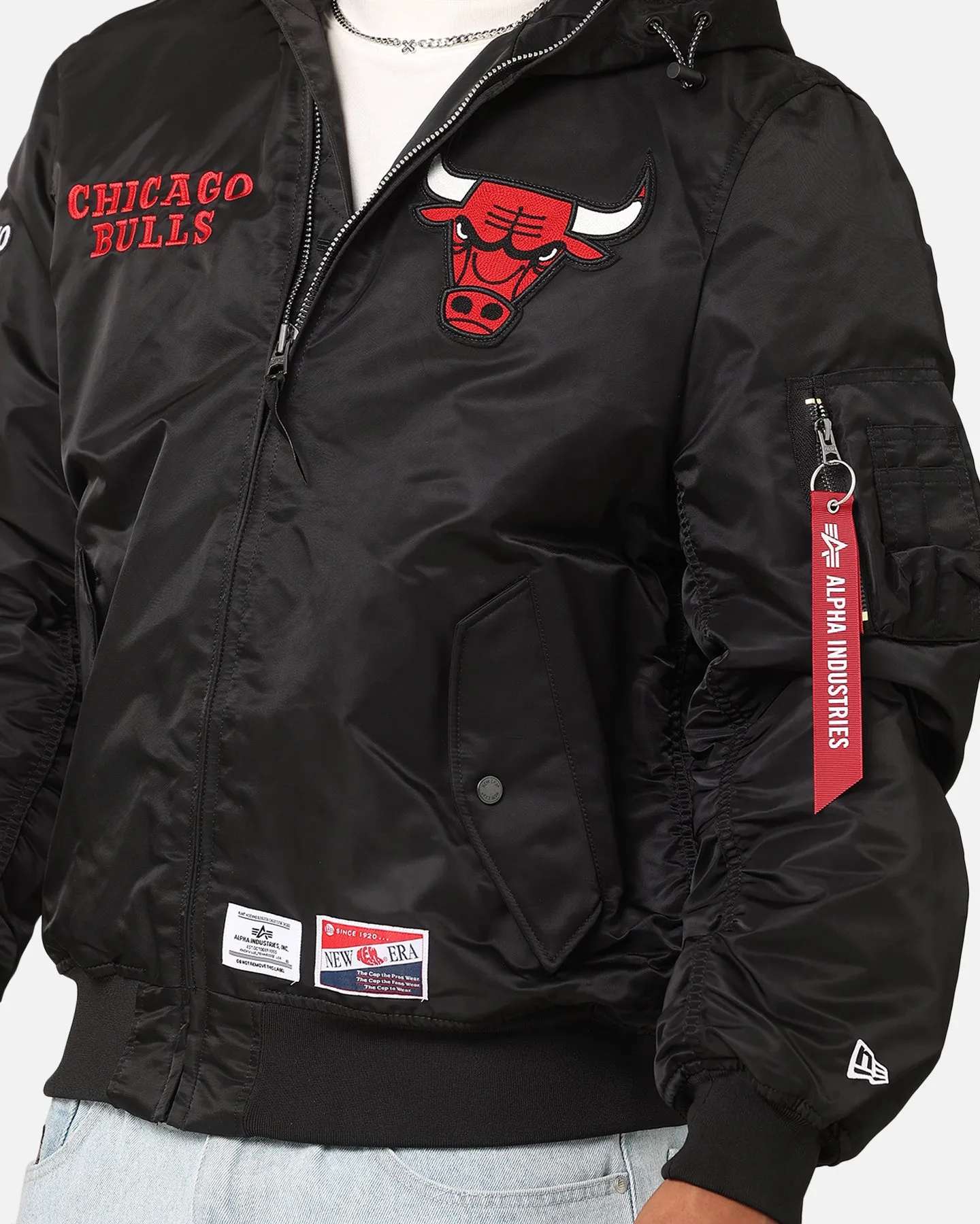 New Era Chicago Bulls Alpha Industries L-2B Hooded Bomber Jacket Black