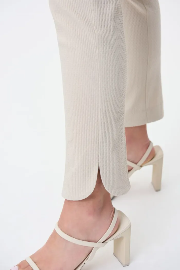 Textured Essential Pant