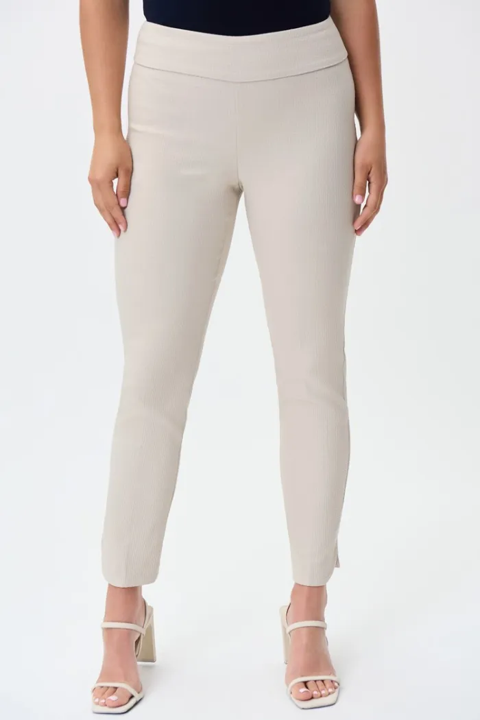 Textured Essential Pant